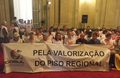 Centrais entregam pauta do Piso Regional para governador Tarso Genro